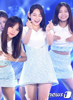 구구단 미나, '손하트 날릴 땐 행복해~'...생방송 '더쇼'