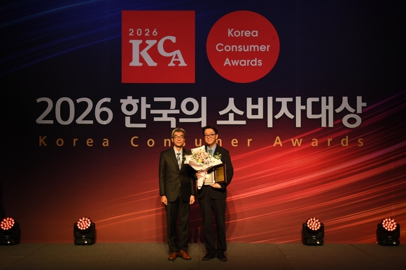 풀무원, 소형 김치냉장고 경쟁력 입증…2년 연속 대상