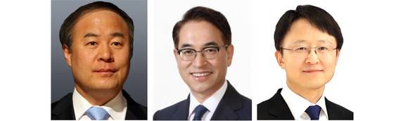 ▲(왼쪽부터) 전영현 삼성SDI 사장, 홍원표 삼성SDS 사장, 경계현 삼성전기 사장