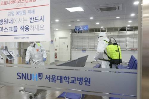 ▲세스코가 서울대병원을 대상으로 주 1회 건물 전체 소독을 진행한다. (사진제공=서울대병원)