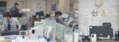 ▲화성 신협조합에 네이처페어리의 원격 바이러스 공기 살균기가 설치된 모습 / 사진=네이처페어리