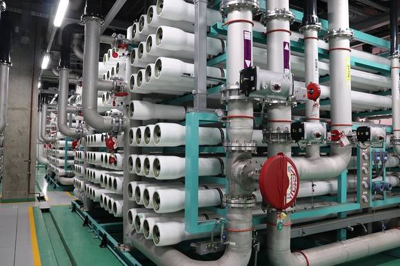 ▲삼성디스플레이 아산캠퍼스 내 공정용수 재이용 RO(Reverse Osmosis) 시설 / 사진=삼성디스플레이