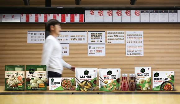 ▲CJ제일제당은 '제22회 대한민국 디자인대상'에서 디자인경영 부문 대통령상을 받았다. / 사진=CJ제일제당