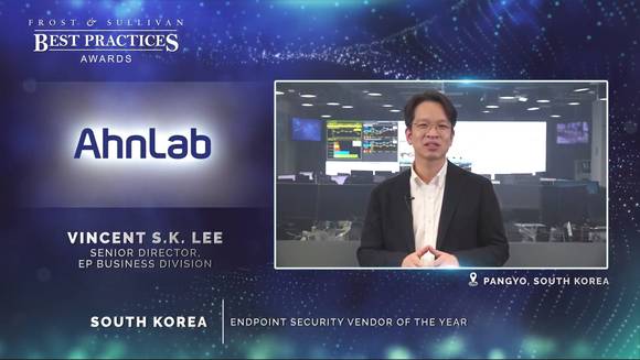 ▲안랩 EP사업기획실 이상국 상무가 프로스트 앤 설리번이 개최한 ‘2020 프로스트 앤 설리번 아태지역 베스트 프랙티스 버추얼 어워드’에서 ‘2020년 올해의 한국 엔드포인트 보안 기업’으로 선정된 소감을 말하고 있다. / 사진=안랩
