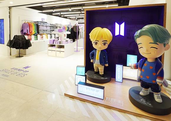 ▲롯데백화점의 방탄소년단 팝업스토어 / 사진=롯데쇼핑