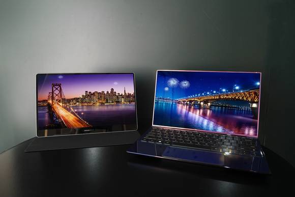 ▲삼성디스플레이가 글로벌 고객사들에게 공급 중인 노트북용 OLED 패널 / 사진=삼성디스플레이