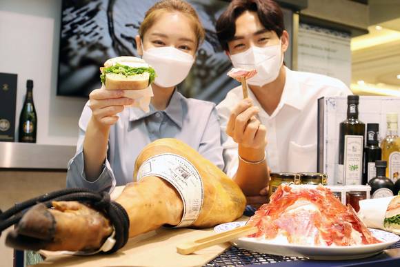 ▼신세계 강남점이 프리미엄 육가공 브랜드 '벨로타벨로타'를 개점했다. / 사진=신세계