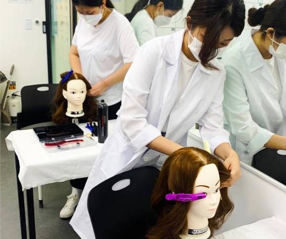 ▲올댓뷰티아카데미 모의시험 현장 / 사진=올댓뷰티아카데미