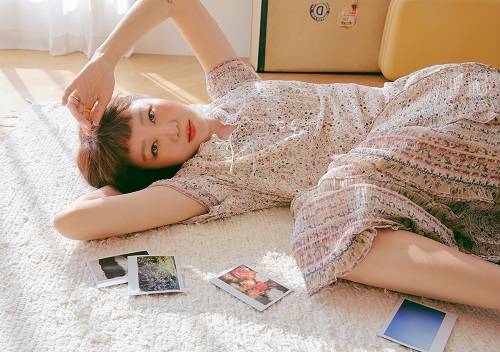 ▲써스데이 아일랜드(Thursday Island, T.I)가 뮤즈 공효진과 함께 한 2022 Spring 캠페인 화보를 선보였다. / 사진=써스데이 아일랜드
