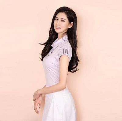 ▲‘한류닷컴과 함께하는 제16회 고양-한스타 SBO 연예인야구리그’ 하반기 3주차 1경기 시구를 맡은 미스코리아 임차은