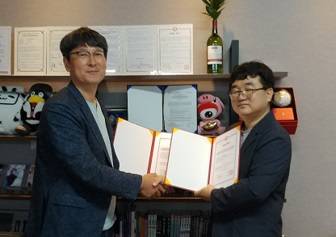 ▲엠스토리허브, 인덕대학교 웹툰만화창작학과와 산학협력 체결