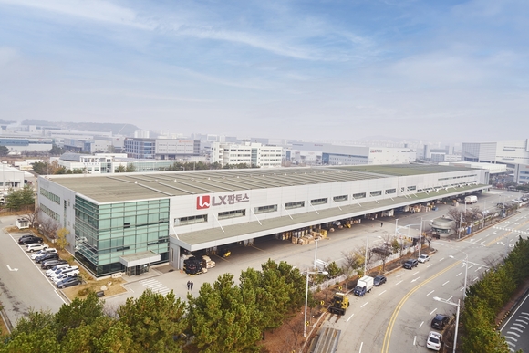 ▲LX판토스 물류센터 전경 / 사진=LX판토스 LX판토스, 세계 최대 제약∙바이오 전시회 ‘CPHI Worldwide’ 참가