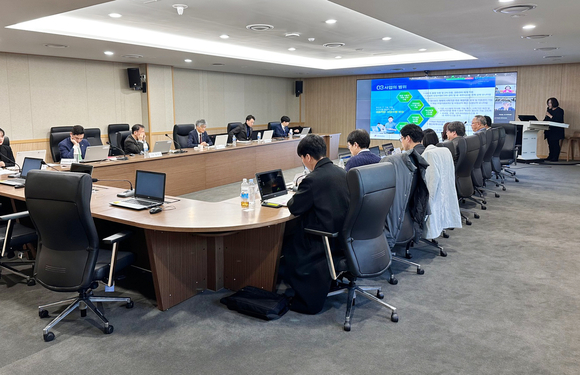 ▲한국사학진흥재단 2023년 대학정보시스템(U-ERP) 고도화 및 클라우드 사업 착수보고회 모습 / 사진=토마토시스템 토마토시스템, 한국사학진흥재단 U-ERP 고도화 및 클라우드 구축