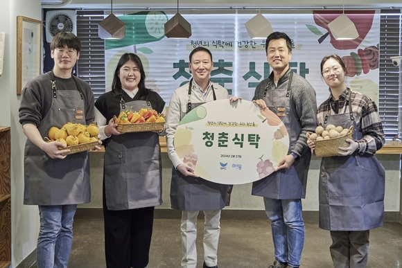 SPC그룹 허영인 회장, 우리 농산물 식재료 지원 ‘청춘식탁’ 운영