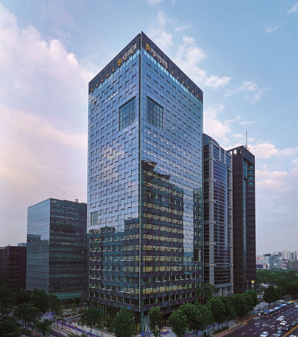 KB금융, 국내 최초 기업가치 제고 계획 예고 공시