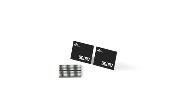 ▲SK하이닉스가 공개한 GDDR7 D램 / 사진=SK하이닉스