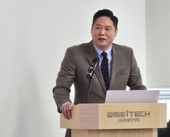 ▲김다산 위세아이텍 대표는 “위세아이텍은 빅데이터와 AI 분야에 풍부한 경험이 강점”이라며 “유망산업에 전략적으로 진입해 새로운 비즈니스를 창출할 것”이라고 말했다. / 사진=데이터뉴스 위세아이텍 “빅데이터·AI 경험 발판 신사업 전략적 진출”
