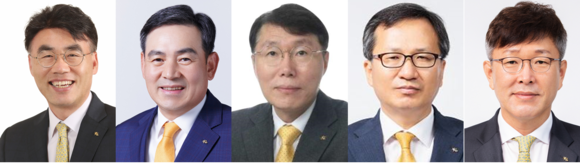 ▲(왼쪽부터) 이홍구 KB증권 WM부문 대표, 김성현 KB증권 IB부문 대표, 김재관 KB국민카드 대표이사 후보, 정문철 KB라이프생명보험 대표이사 후보, 박찬용 KB데이타시스템 대표이사 후보 / 사진=KB금융그룹 안정 속 변화 꽤한 KB…증권 연임, 카드·생명·데이타 교체