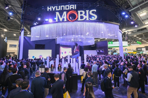 ▲CES 2025에 참가한 현대모비스 전시 부스 전경 / 사진=현대모비스 현대모비스, ‘휴먼 테크’로 미래 모빌리티 새 지평 연다