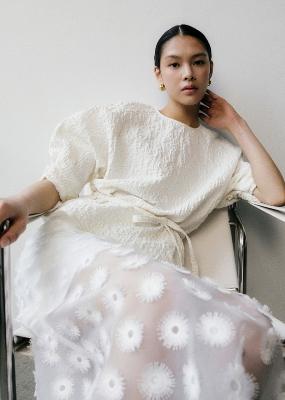 ▲사진=바니스 뉴욕(BARNEYS NEWYORK) ‘바니스 뉴욕 패션’ 2025 SPRING 시즌 런칭 “뉴욕의 하이패션 문화 재해석”