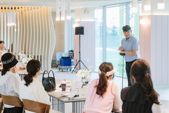 한섬 랑방블랑, 임진한 프로와 함께한 광주·부산 첫 VIP 스윙클래스 성황리 종료