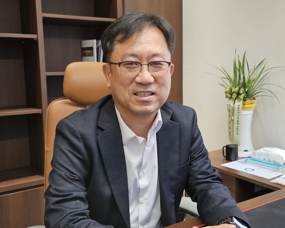 ▲조길주 토마토시스템 대표는 “5년 내 매출 600억 원 달성이 목표”라며 “AI와 헬스케어가 그 성장을 견인할 것”이라고 말했다. / 사진=데이터뉴스 조길주 토마토시스템 대표 “AI·헬스케어로 도약…600억 간다”