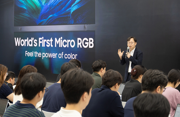 삼성전자, 세계 최초 '마이크로 RGB TV' 출시…AI 엔진 탑재