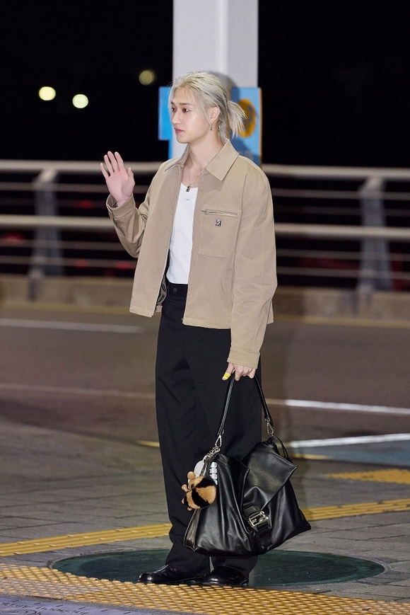 스트레이 키즈 방찬, 밀라노에서 열리는 펜디 2026 봄-여름 패션쇼 참석차 출국