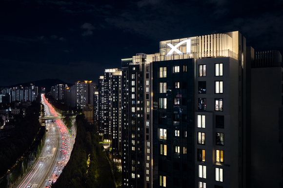 ▲GS건설이 서울 서초구 잠원동에 공급한 ‘메이플자이’ / 사진=GS건설 GS건설 자이(Xi), 전국 입주 물량 1위 달성